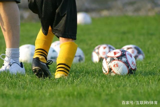 21岁中国篮球运动员庞清方因身份问题被美国执法机构拘留